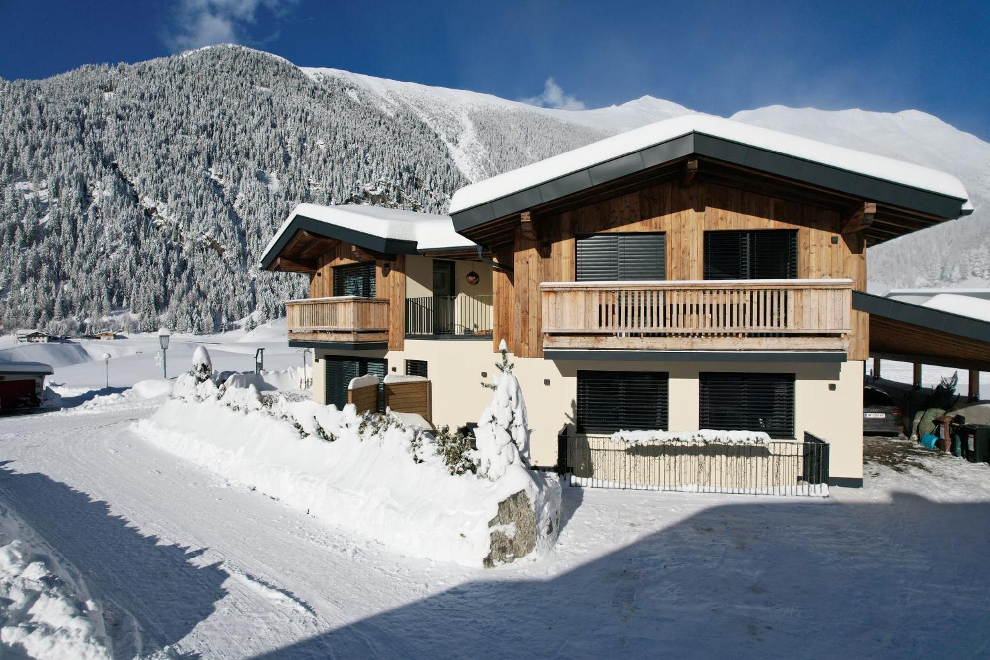 Alp Apart Niederthai Umhausen Exterior photo